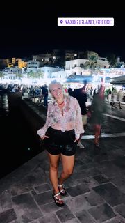 Nancy Paradeisanou feet photo thumbnail