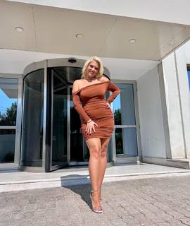 Nancy Paradeisanou feet photo thumbnail