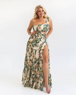 Nancy Paradeisanou feet photo thumbnail