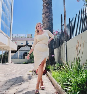 Nancy Paradeisanou feet photo thumbnail