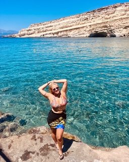 Nancy Paradeisanou feet photo thumbnail