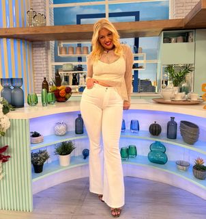 Nancy Paradeisanou feet photo thumbnail