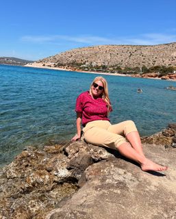 Nancy Paradeisanou feet photo thumbnail