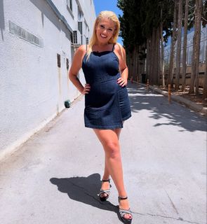 Nancy Paradeisanou feet photo thumbnail