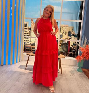 Nancy Paradeisanou feet photo thumbnail