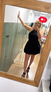 Nancy Paradeisanou feet photo thumbnail