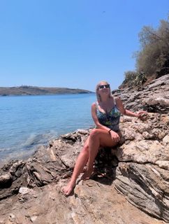 Nancy Paradeisanou feet photo thumbnail