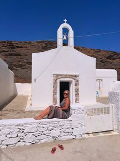 Nancy Paradeisanou feet photo thumbnail