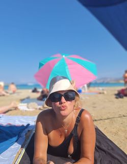 Nancy Paradeisanou feet photo thumbnail