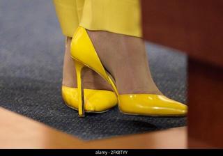 Nancy Pelosi feet photo thumbnail