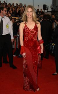 Nancy Travis feet photo thumbnail