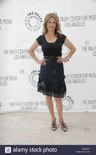 Nancy Travis feet photo thumbnail