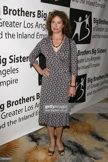 Nancy Travis feet photo thumbnail