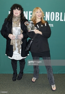 Nancy Wilson feet photo 19