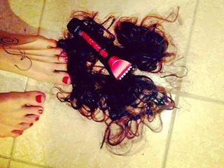 Nanda Costa feet photo 9