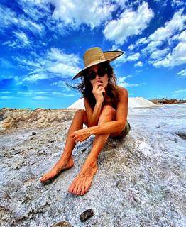 Nanda Costa feet photo 9