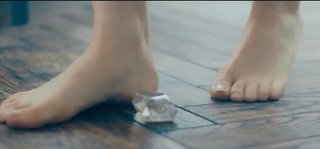 Nao Tôyama feet photo 7