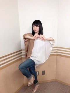Nao Tôyama feet photo 16