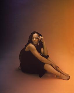 Naomi Ackie feet photo 12