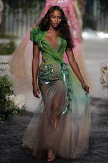 Naomi Campbell feet photo thumbnail