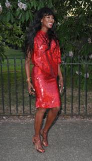 Naomi Campbell feet photo thumbnail