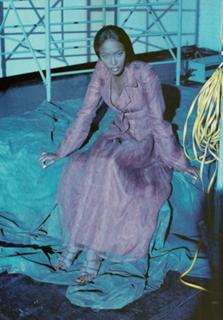 Naomi Campbell feet photo thumbnail