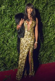 Naomi Campbell feet photo thumbnail