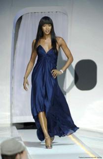 Naomi Campbell feet photo thumbnail