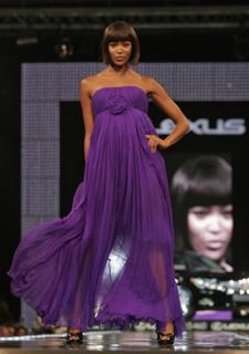 Naomi Campbell feet photo thumbnail