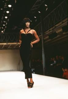 Naomi Campbell feet photo thumbnail