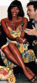Naomi Campbell feet photo thumbnail