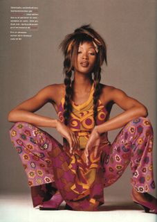 Naomi Campbell feet photo thumbnail