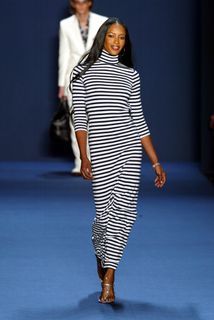 Naomi Campbell feet photo 1