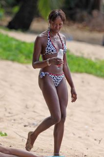Naomi Campbell feet photo 1