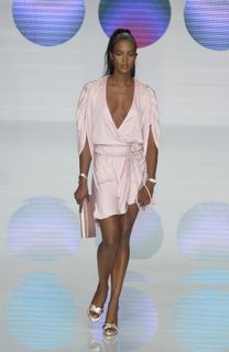 Naomi Campbell feet photo 1
