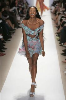 Naomi Campbell feet photo 16