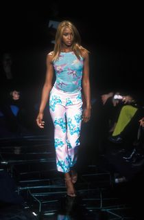 Naomi Campbell feet photo 4