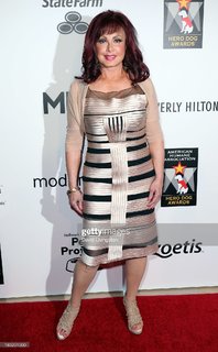 Naomi Judd feet photo 9