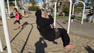 Naomi Kyle feet photo thumbnail