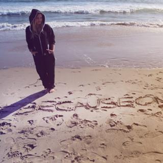 Naomi Kyle feet photo thumbnail