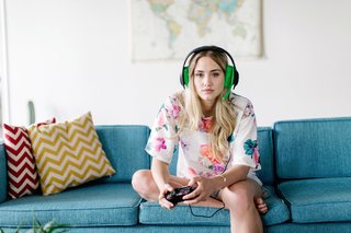 Naomi Kyle feet photo thumbnail