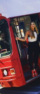 Naomi Kyle feet photo thumbnail