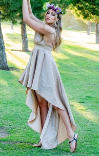 Naomi Kyle feet photo thumbnail