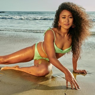 Naomi Osaka feet photo thumbnail