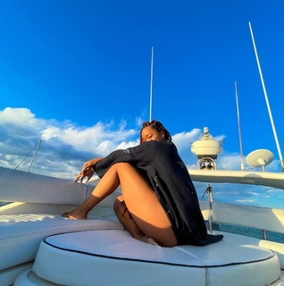 Naomi Osaka feet photo thumbnail