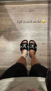 Naomi Osaka feet photo thumbnail