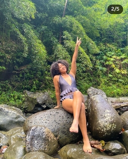 Naomi Osaka feet photo thumbnail