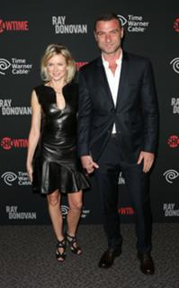 Naomi Watts feet photo thumbnail