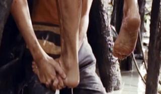 Naomi Watts feet photo thumbnail