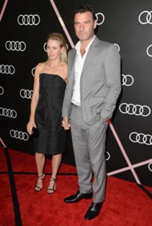 Naomi Watts feet photo thumbnail